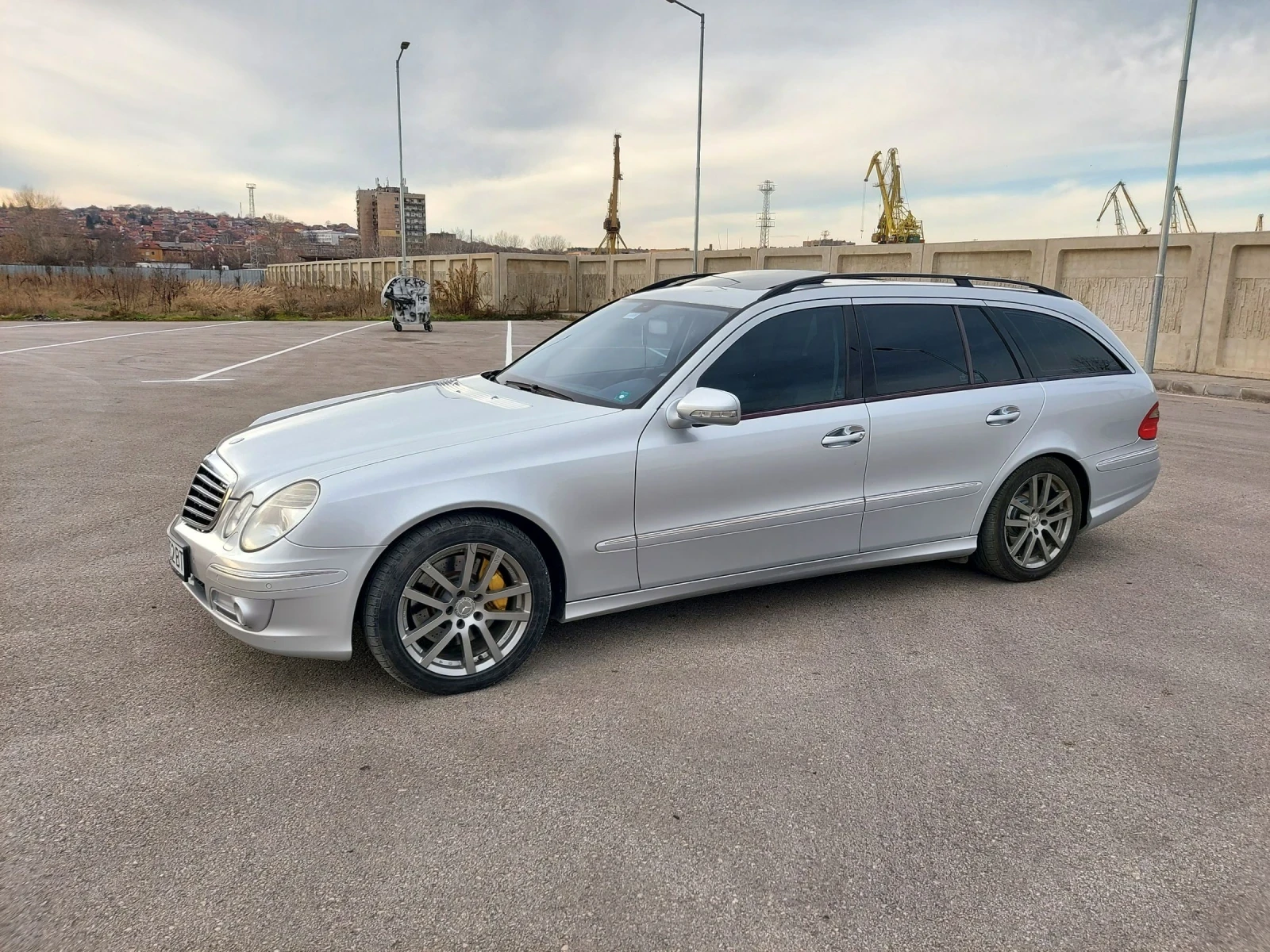 Mercedes-Benz E 320  - изображение 4