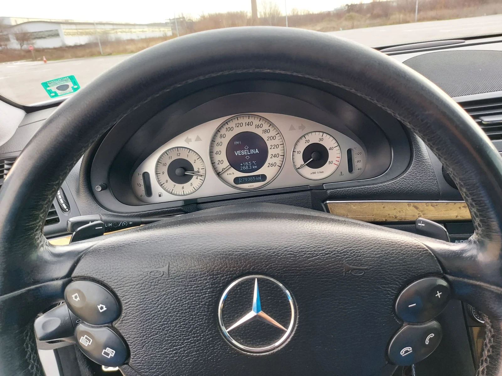 Mercedes-Benz E 320  - изображение 6