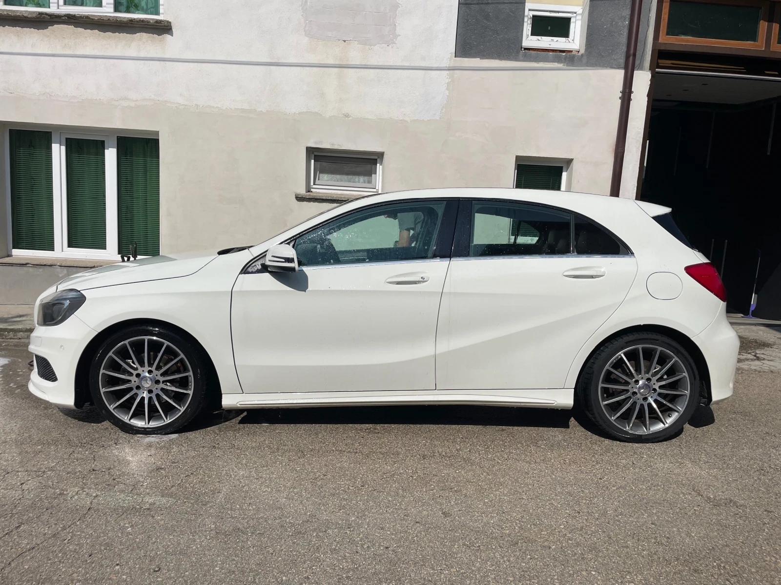 Mercedes-Benz A 180 Face AMG, автомат 7G, full led, Panorama - изображение 7