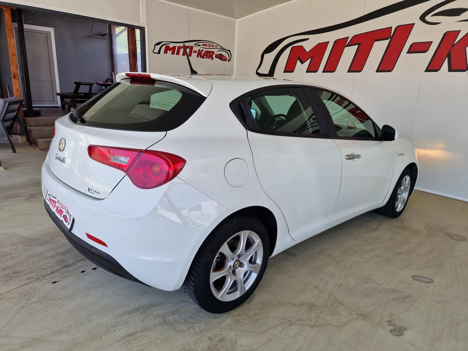 Alfa Romeo Giulietta 1.6 120кс 190000км - изображение 6
