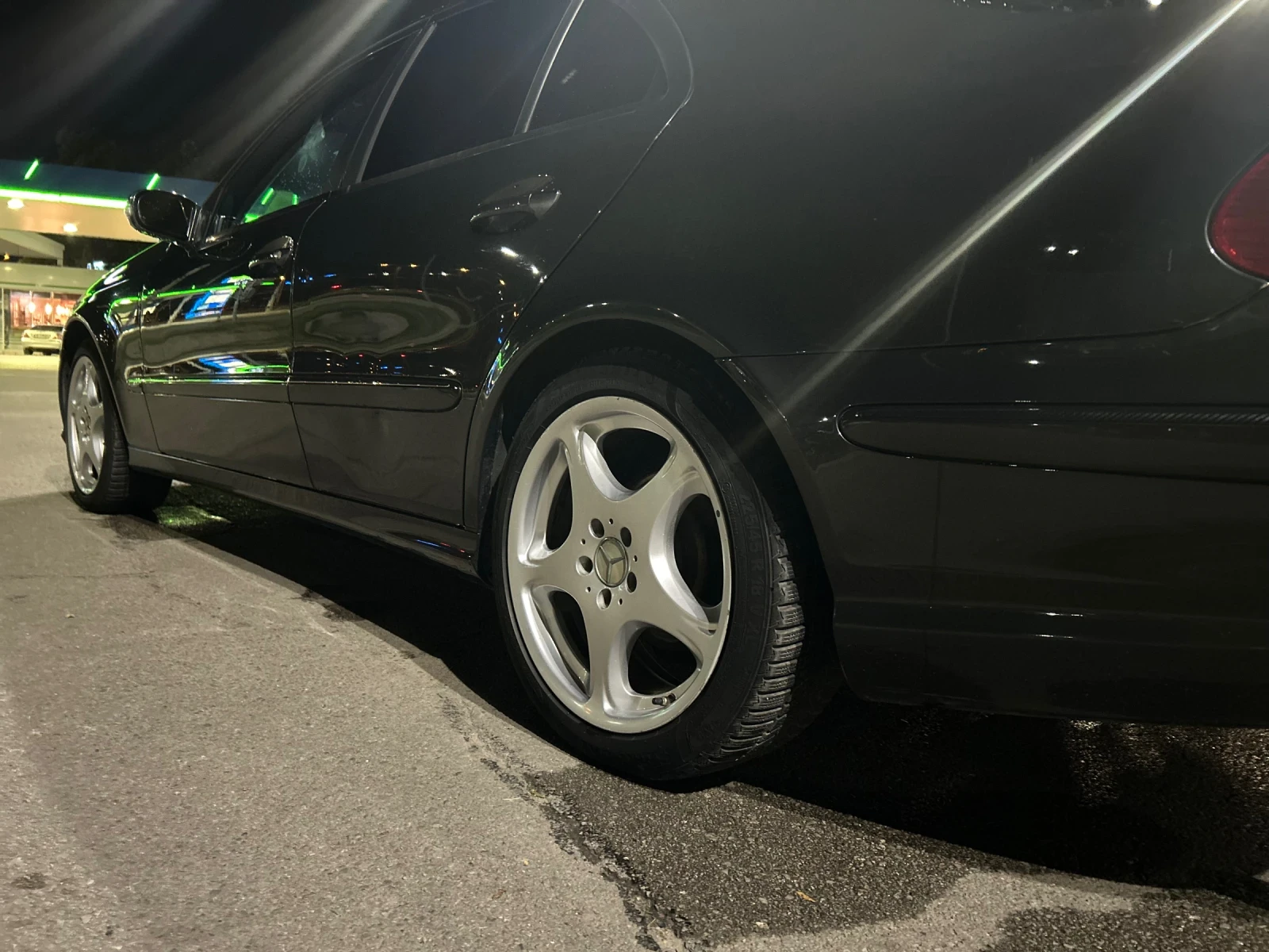 Mercedes-Benz E 500  - изображение 5