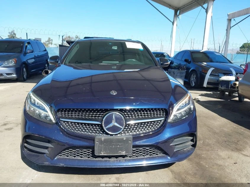 Mercedes-Benz C 300 2019 MERCEDES-BENZ C 300 - изображение 2