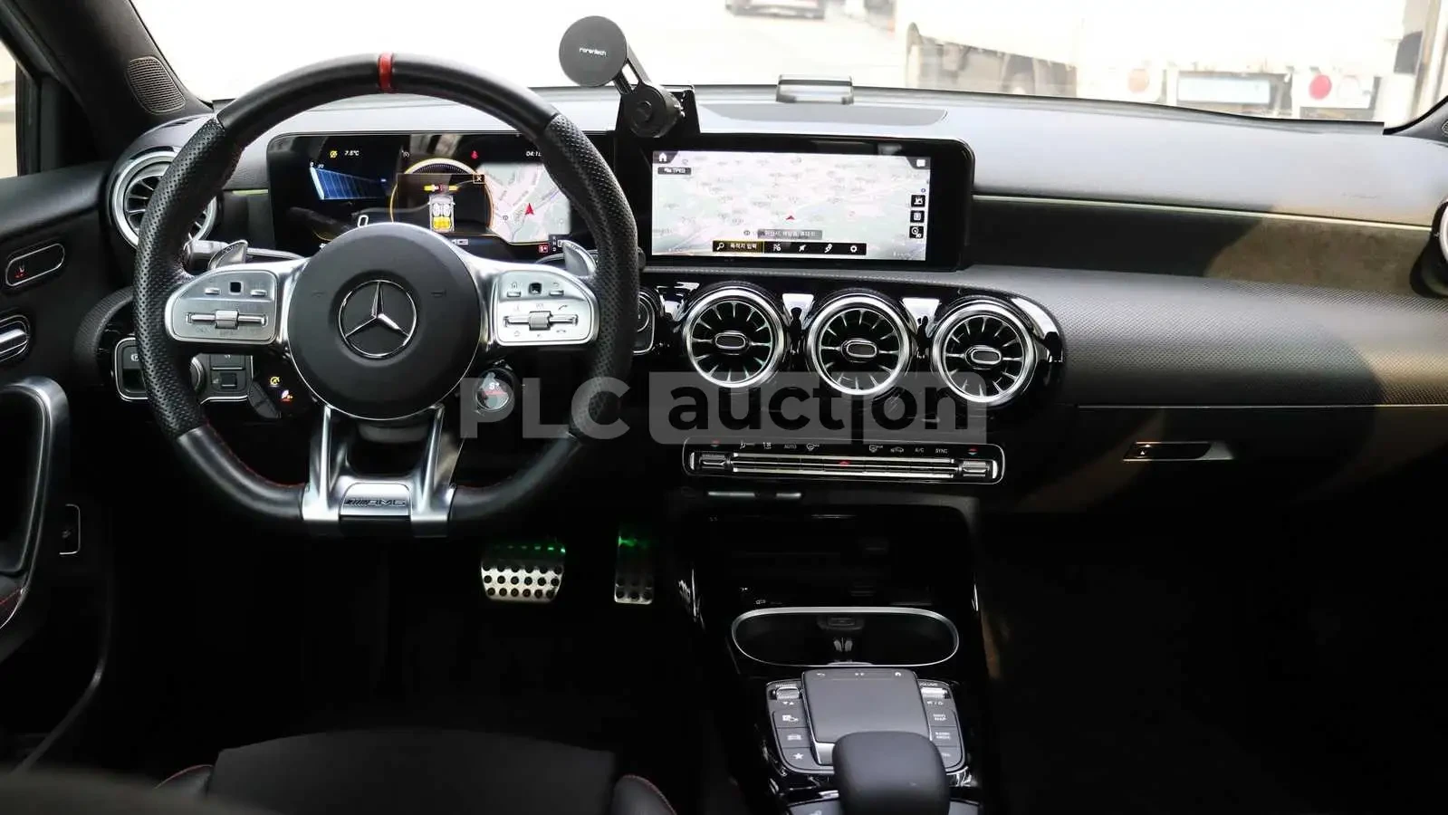 Mercedes-Benz A 35 AMG| CAM| ПАМЕТ| ПОДГРЕВ| вкл.ТЕХНОТЕСТ, снимка 3 - Автомобили и джипове - 54595198