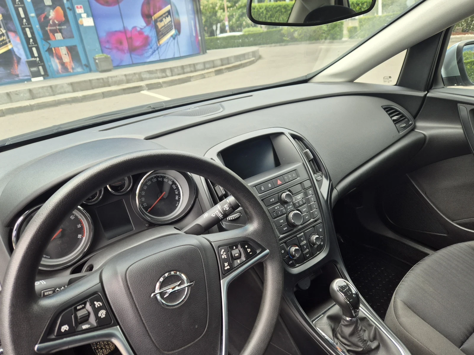 Opel Astra J 1.6 LPG от България, снимка 9 - Автомобили и джипове - 54673608