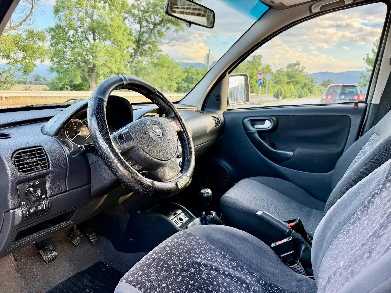 Opel Combo 1.7CDTI/ КЛИМАТИК/ ТЕГЛИЧ/ обслужено , снимка 7 - Автомобили и джипове - 54973488