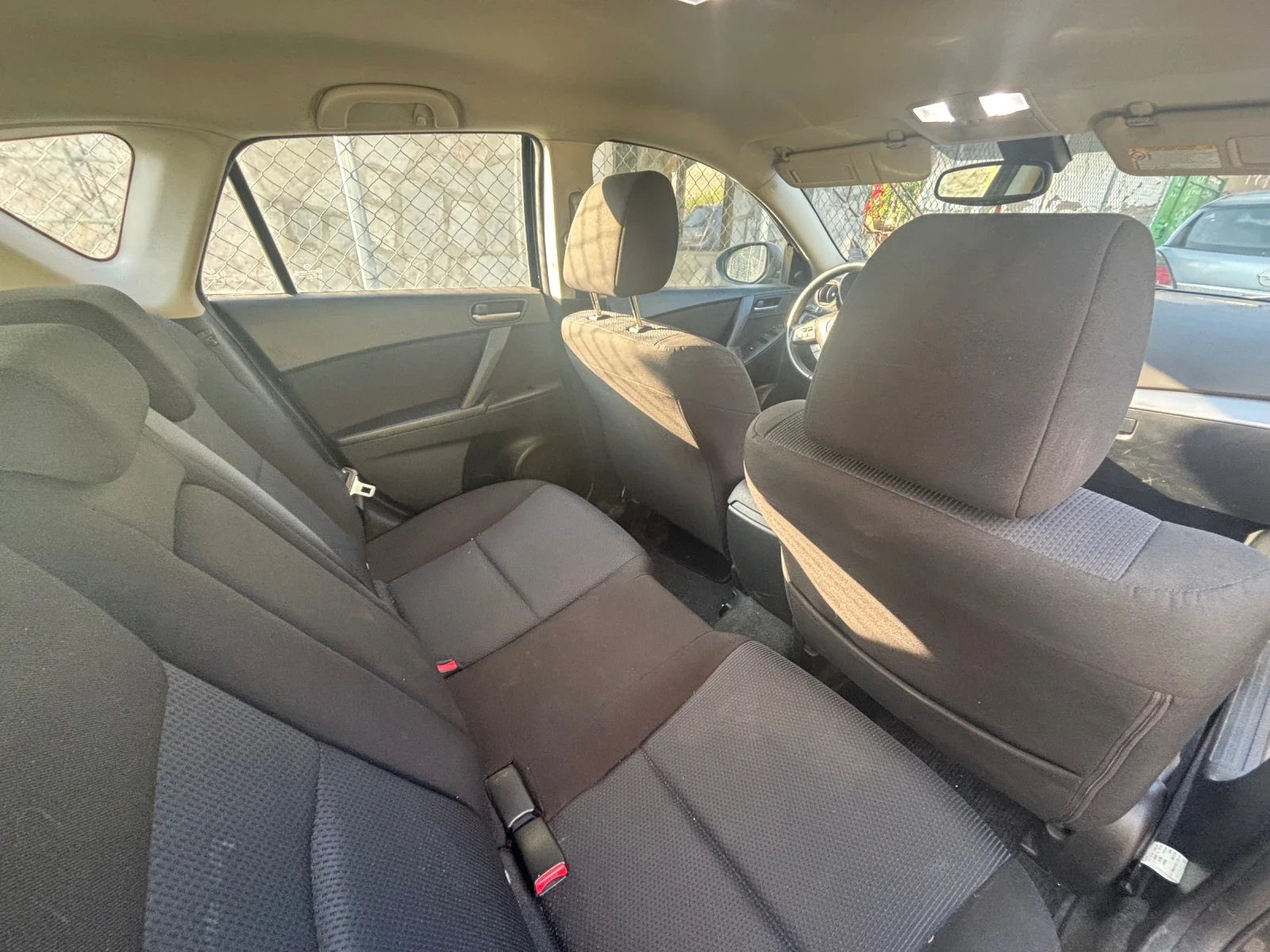 Mazda 3, снимка 6 - Автомобили и джипове - 55097179
