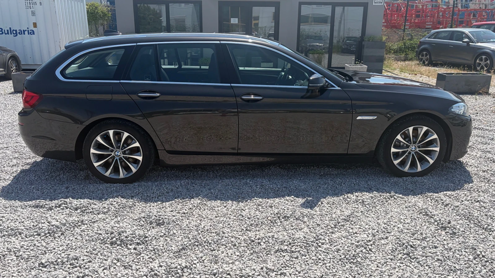 BMW 530 X-drive 3.0D-258k.c. /Панорама, Автомат/, снимка 7 - Автомобили и джипове - 55100037