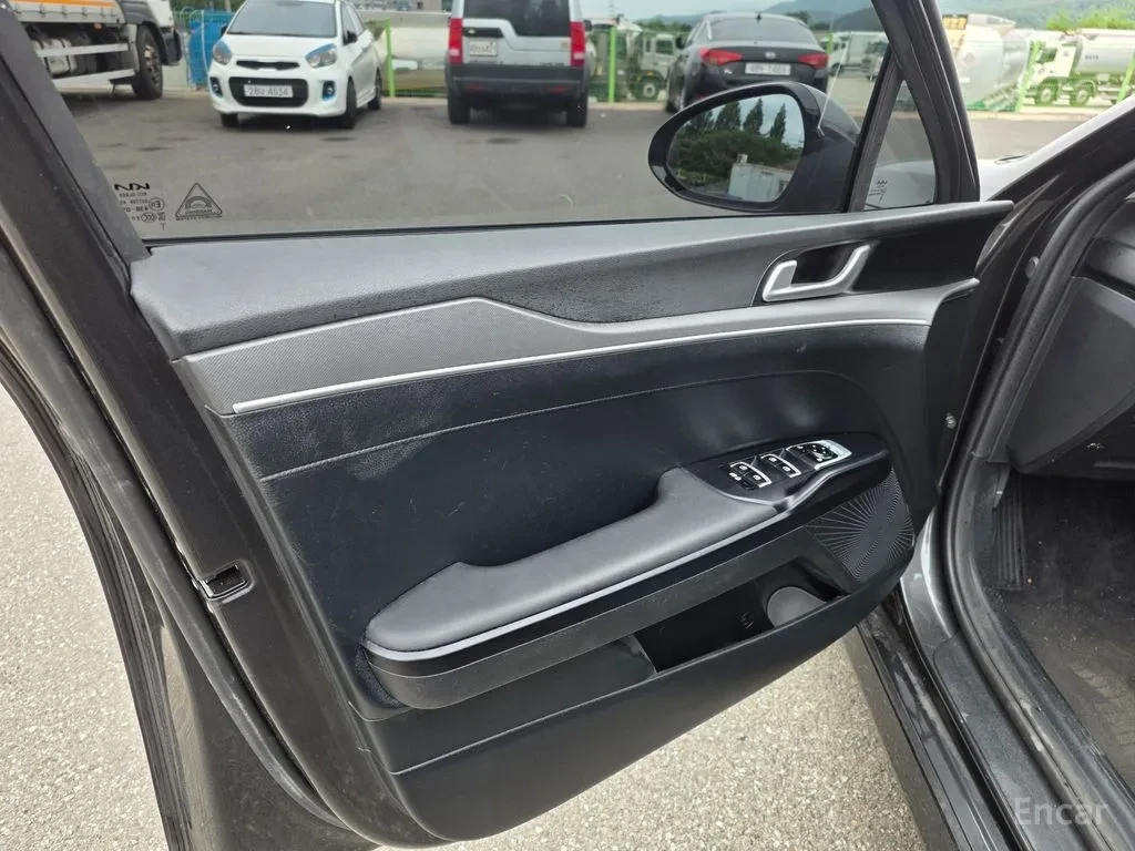 Kia K5 ГАЗ | BLIND SPOT| ОБДУХВАНЕ | DIGITAL DASH, снимка 8 - Автомобили и джипове - 55215030
