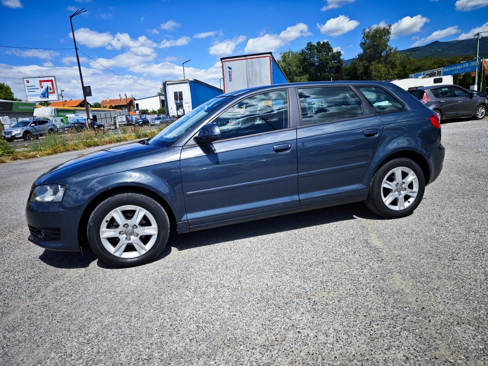Audi A3 1.6 i, снимка 2 - Автомобили и джипове - 55300753