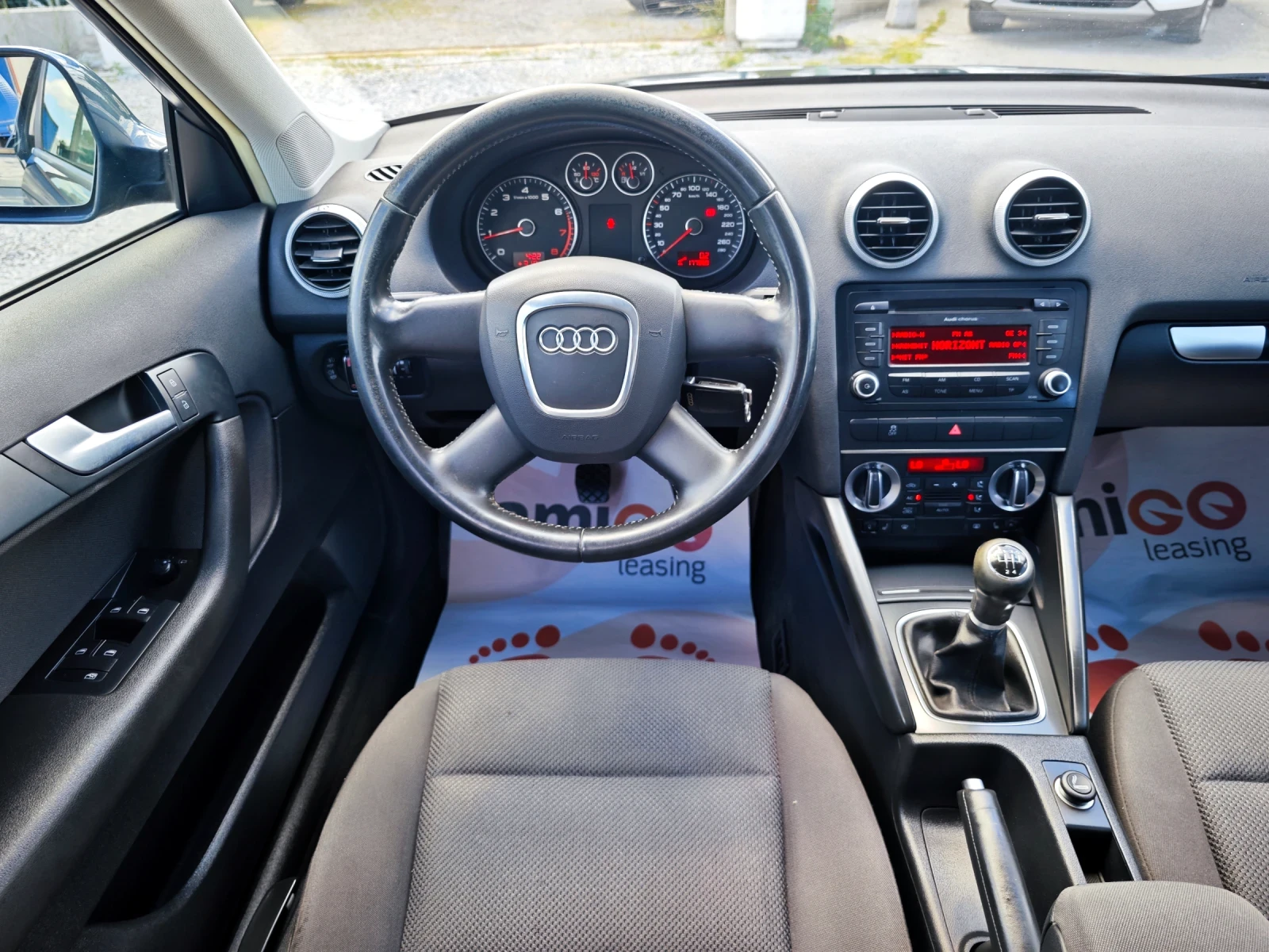 Audi A3 1.6 i, снимка 12 - Автомобили и джипове - 55300753