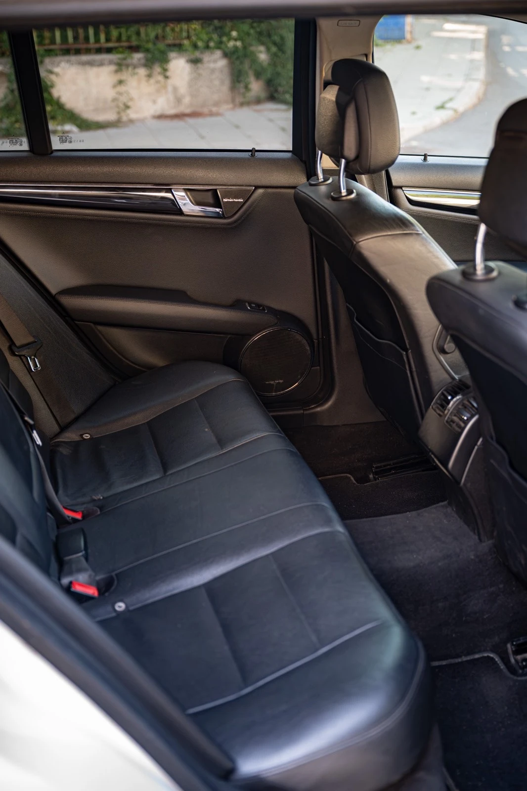 Mercedes-Benz C 250 4 MATIC, снимка 12 - Автомобили и джипове - 55515771