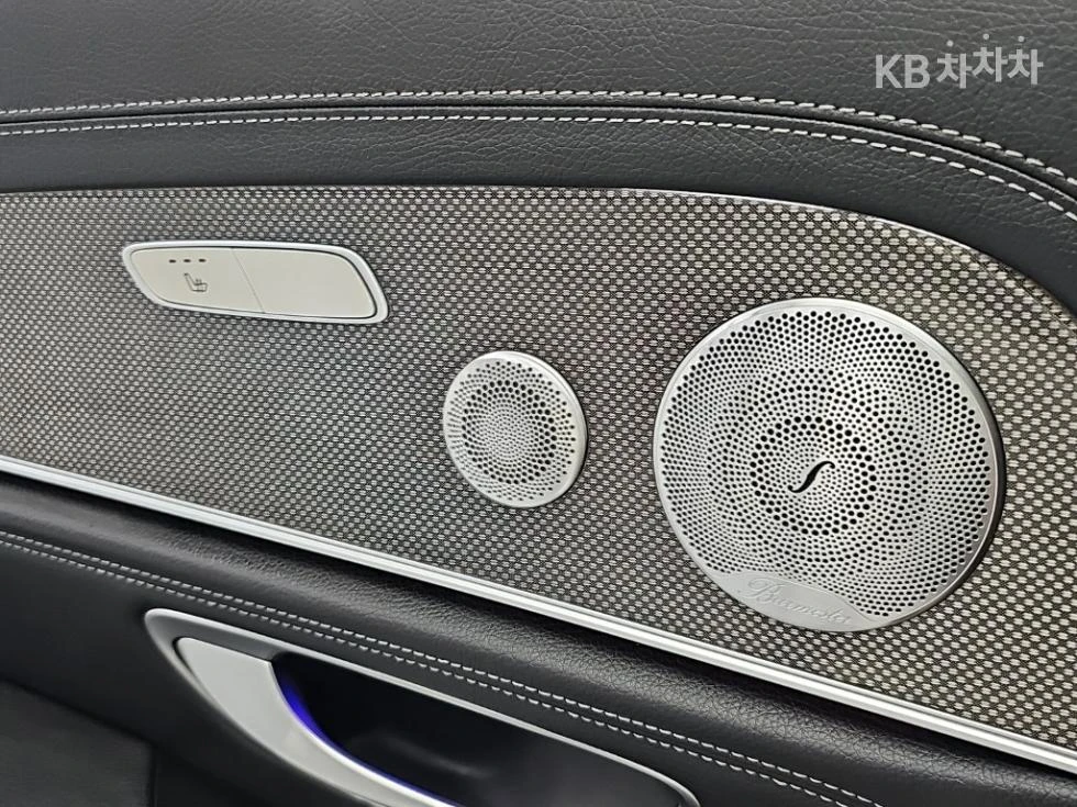 Mercedes-Benz E 300 4MATIC AMG LINE HEAD UP 360CAM PANORAMA BURMESTER, снимка 12 - Автомобили и джипове - 55554630