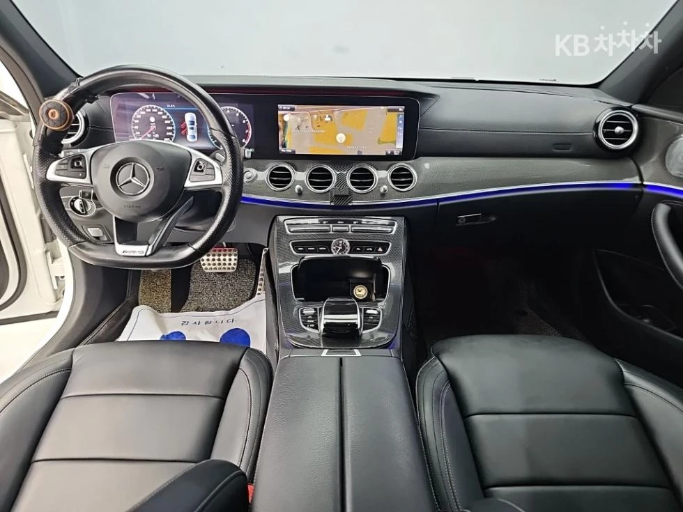 Mercedes-Benz E 300 4MATIC AMG LINE HEAD UP 360CAM PANORAMA BURMESTER, снимка 7 - Автомобили и джипове - 55554630