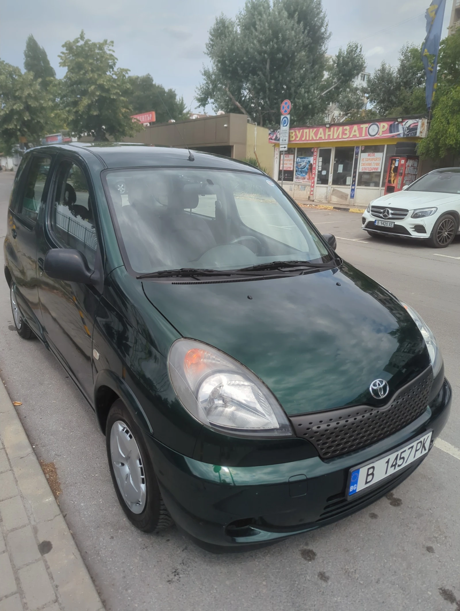 Toyota Yaris verso, снимка 2 - Автомобили и джипове - 55775396
