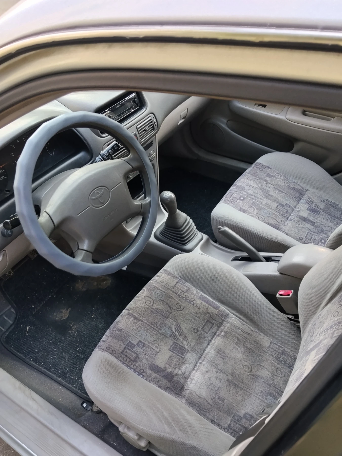 Toyota Corolla Газ/Бензин, снимка 7 - Автомобили и джипове - 55930360