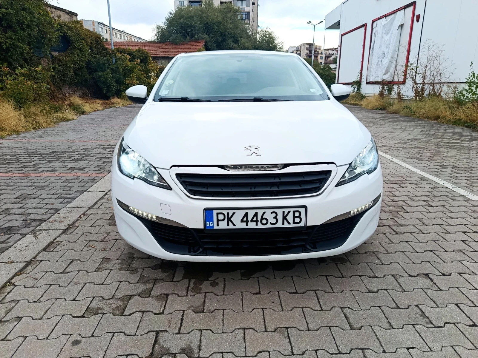 Peugeot 308 1.6 bluehdi, снимка 3 - Автомобили и джипове - 56233689