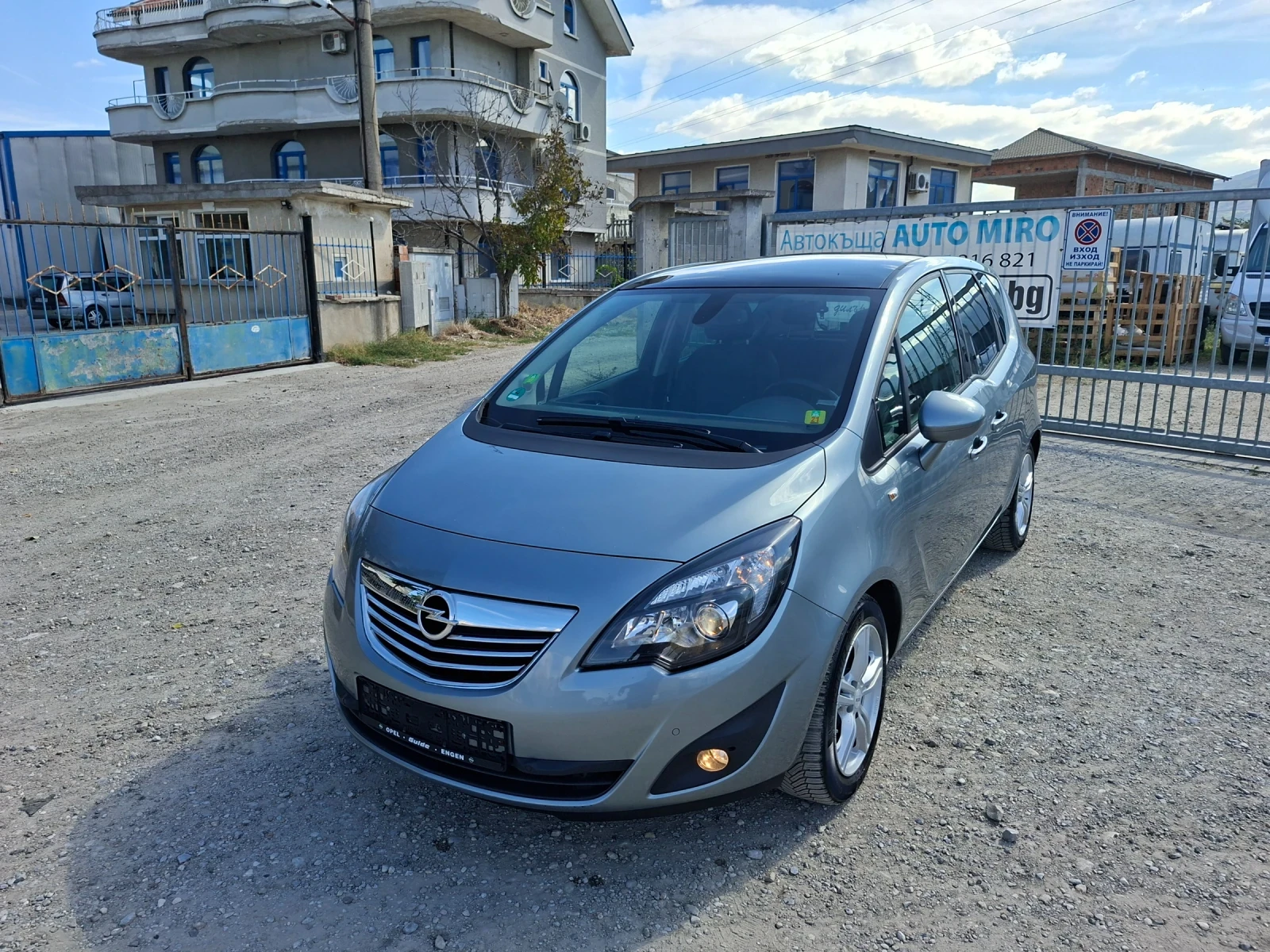 Opel Meriva 1.4 TURBO 140 к.с.ПАНОРАМА , снимка 3 - Автомобили и джипове - 56325237
