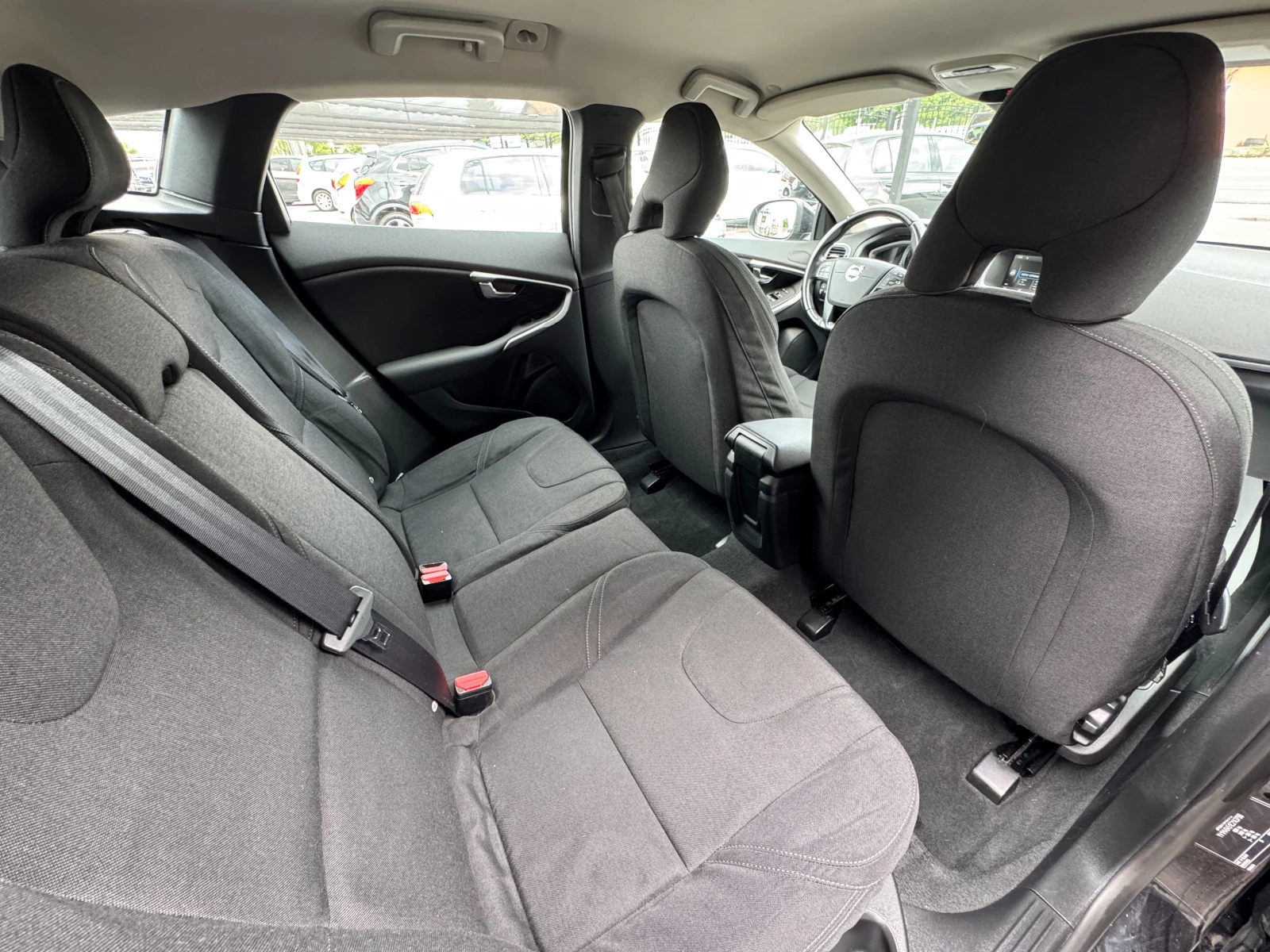 Volvo V40 1.6D ��� ����  | Mobile.bg � ����������� 10