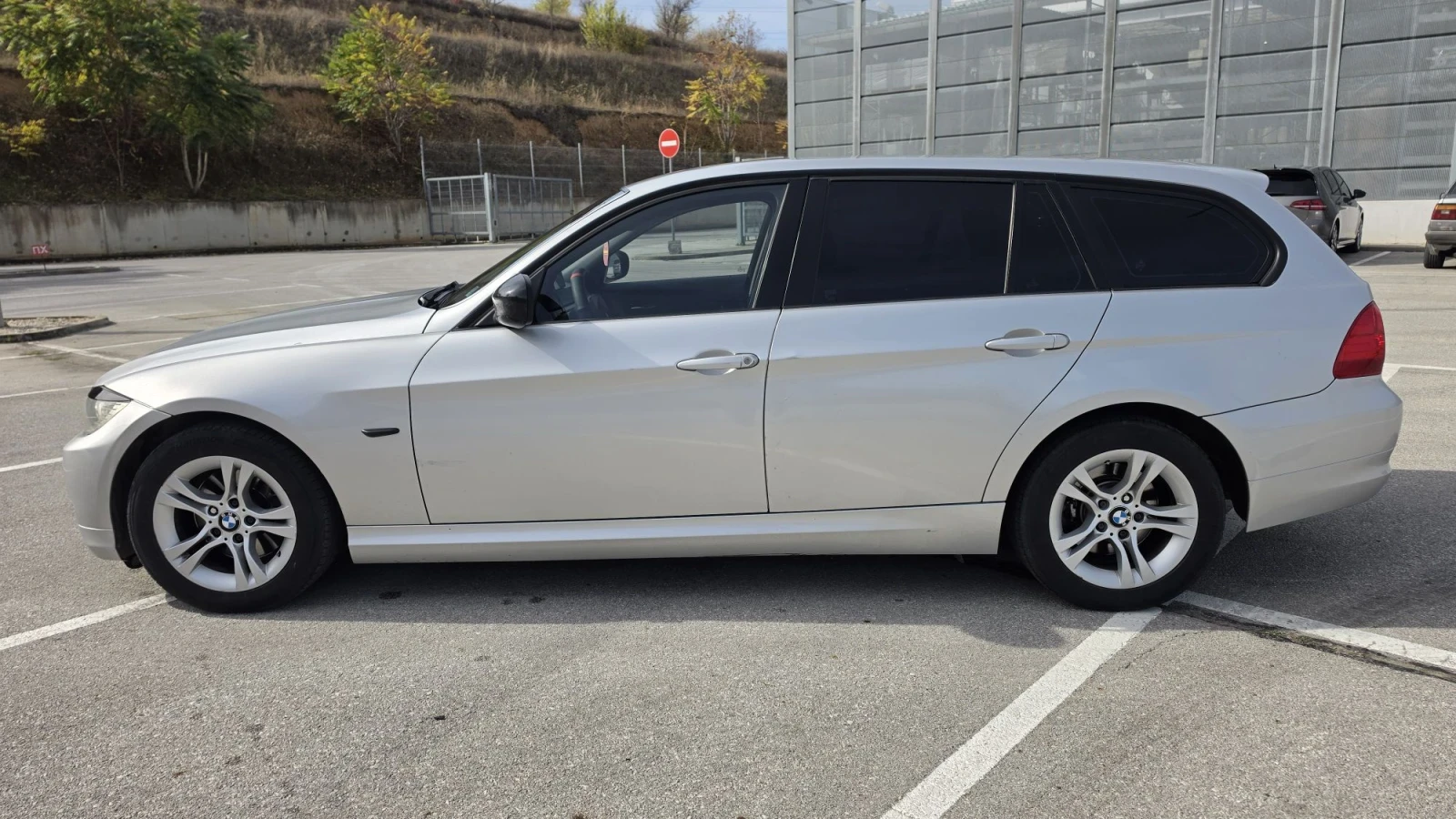 BMW 318, снимка 4 - Автомобили и джипове - 56680660