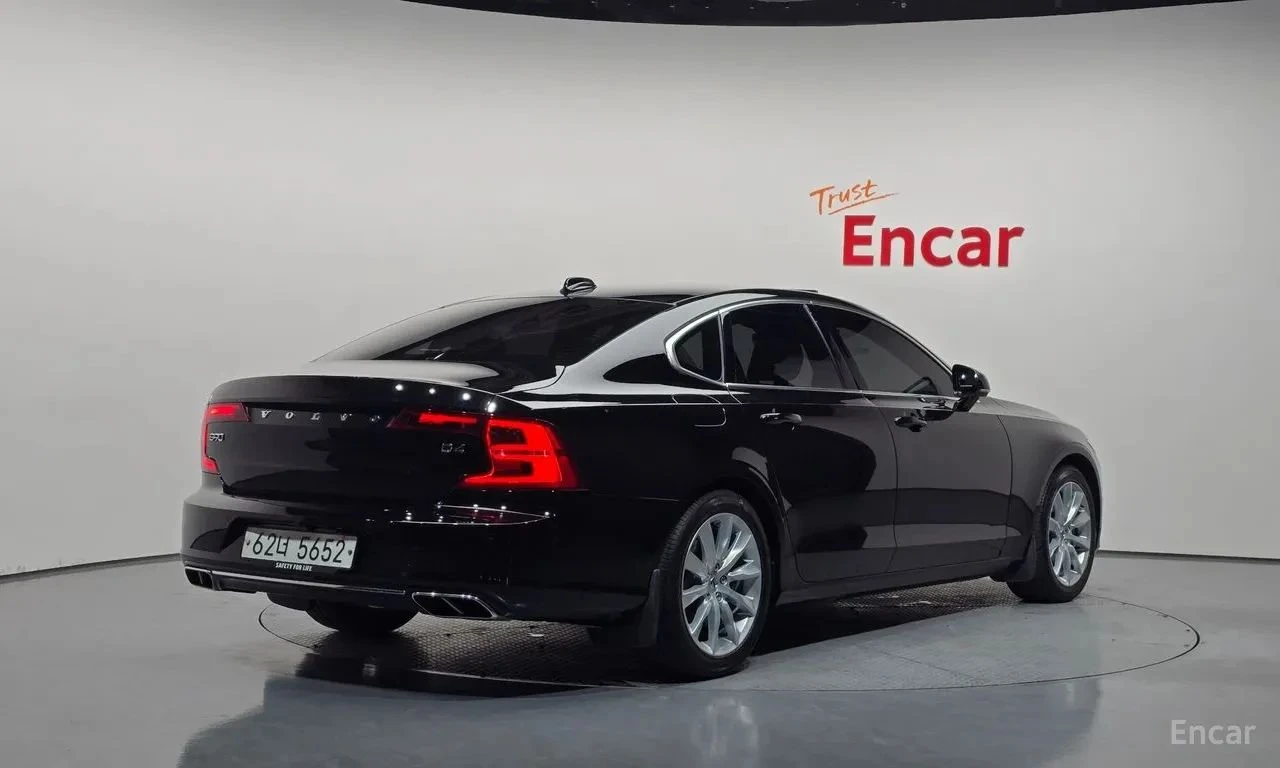 Volvo S90, снимка 2 - Автомобили и джипове - 56710751