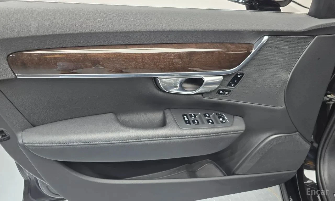 Volvo S90, снимка 13 - Автомобили и джипове - 56710751