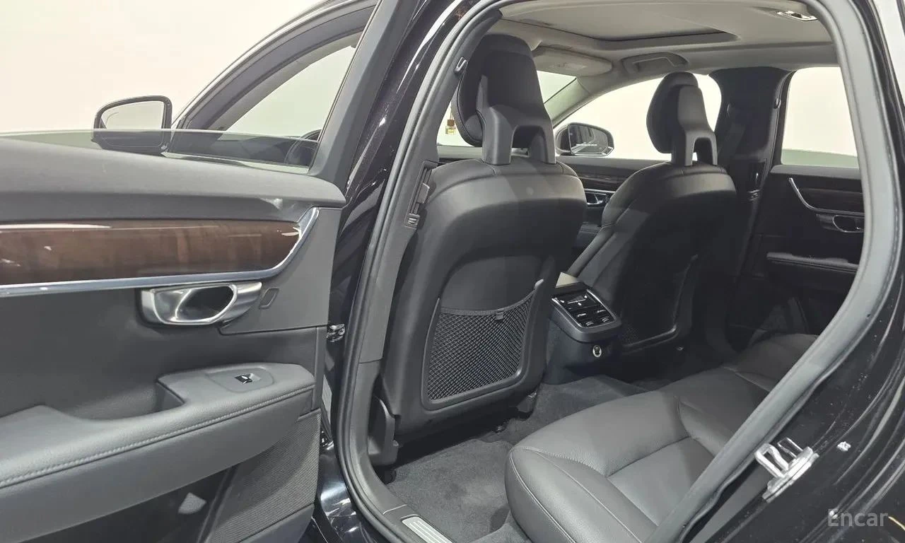 Volvo S90, снимка 15 - Автомобили и джипове - 56710751