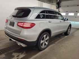 Mercedes-Benz GLC 300 4MATIC | PANO | KEYLESS | AMBIENT | ПОДГРЕВИ | , снимка 3