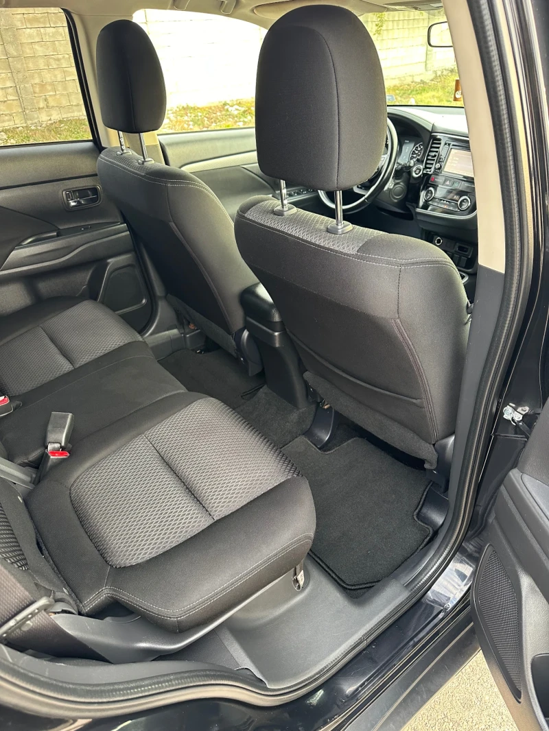 Mitsubishi Outlander Outlander 3.0GT, снимка 13 - Автомобили и джипове - 48166133