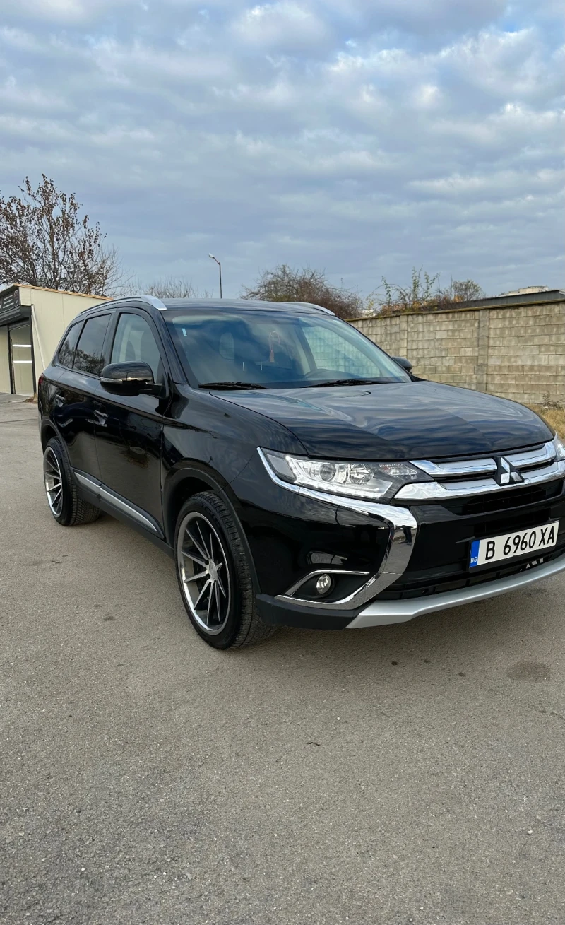 Mitsubishi Outlander Outlander 3.0GT, снимка 4 - Автомобили и джипове - 48166133