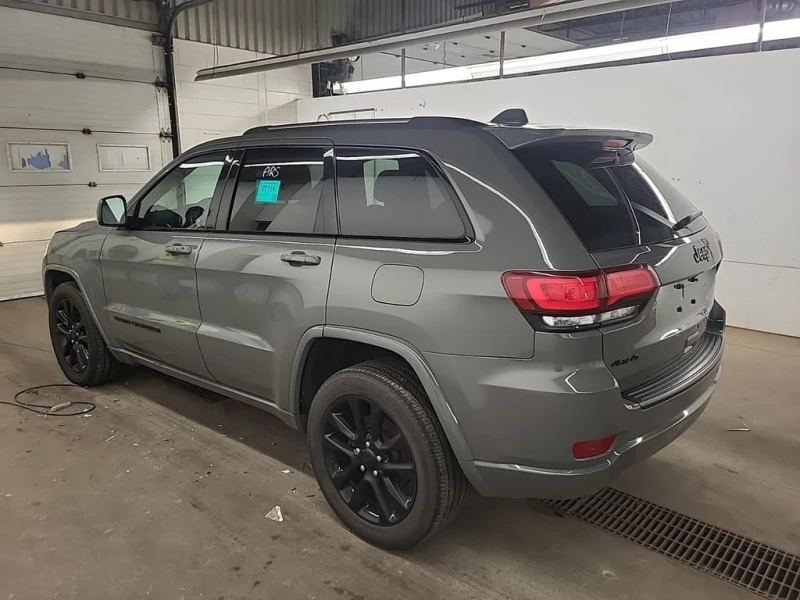 Jeep Grand cherokee * ALTITUDE * CARFAX * ЦЕНА ДО БГ, снимка 3 - Автомобили и джипове - 52877907
