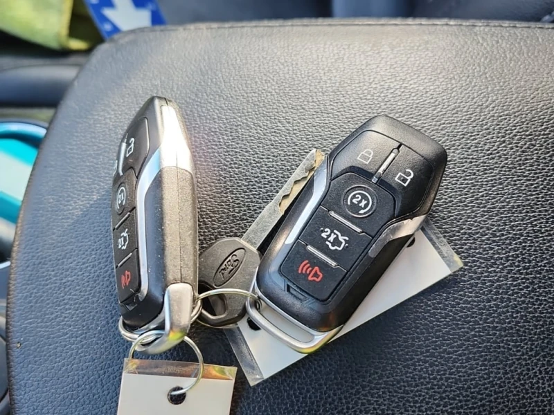 Ford Explorer * LIMITED * CARFAX * БЕЗ ПЪРВОНАЧАЛНА ВНОСКА, снимка 8 - Автомобили и джипове - 52972747