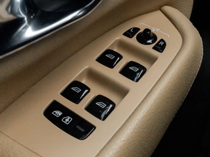 Volvo Xc90 * Momentum * CARFAX * ЦЕНА ДО БГ, снимка 16 - Автомобили и джипове - 53109116