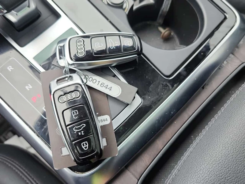 Audi Q7 * PROGRESSIV * 360 * PANO * 2  КЛЮЧА * ОБДУХВАНЕ *, снимка 8 - Автомобили и джипове - 53529659