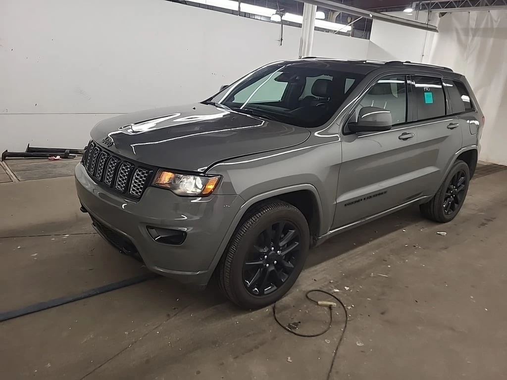 Jeep Grand cherokee * ALTITUDE * CARFAX * ЦЕНА ДО БГ, снимка 1