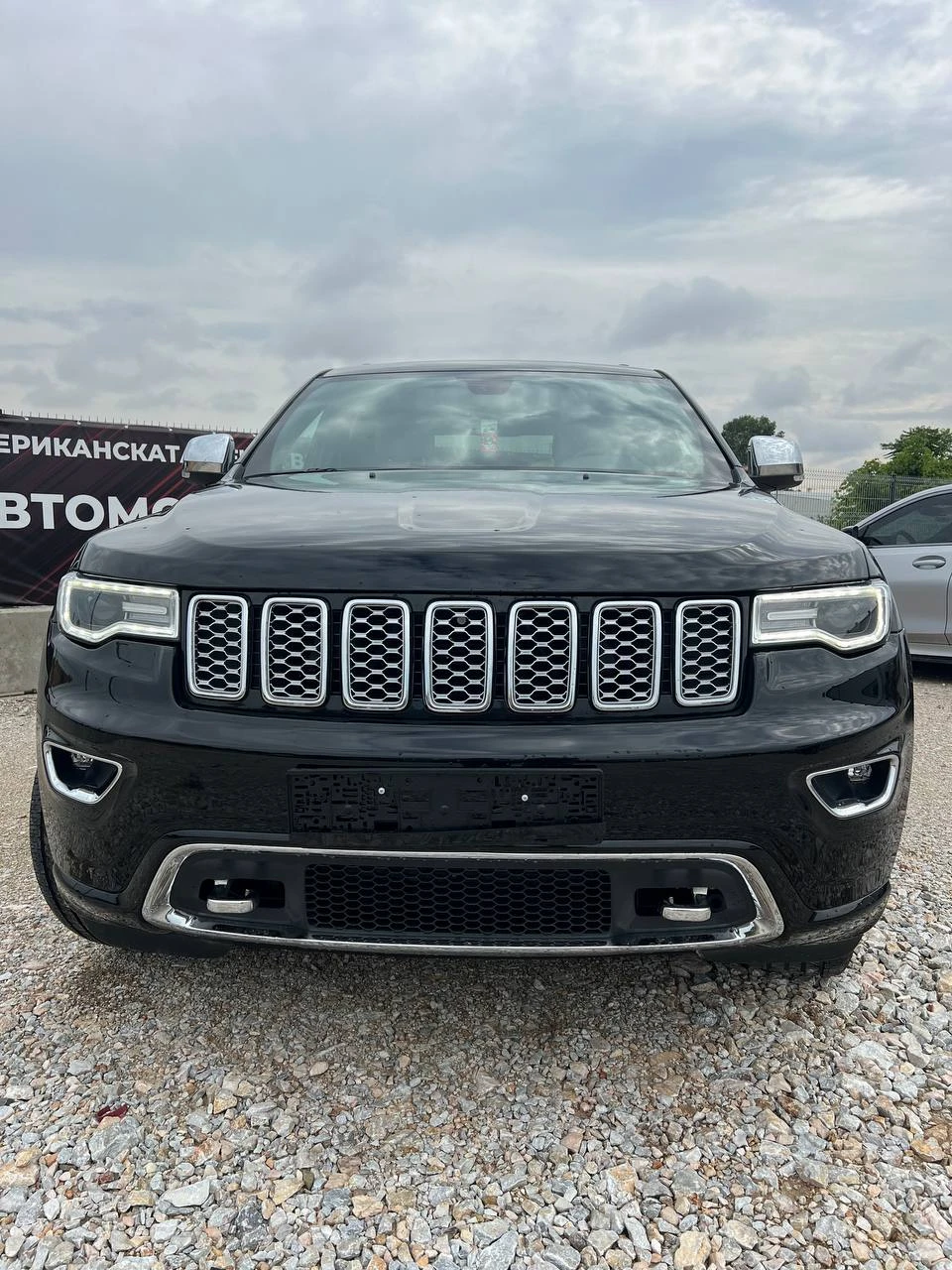 Jeep Grand cherokee OVERLAND 5.7 HEMI/ 952лв/месец - изображение 2