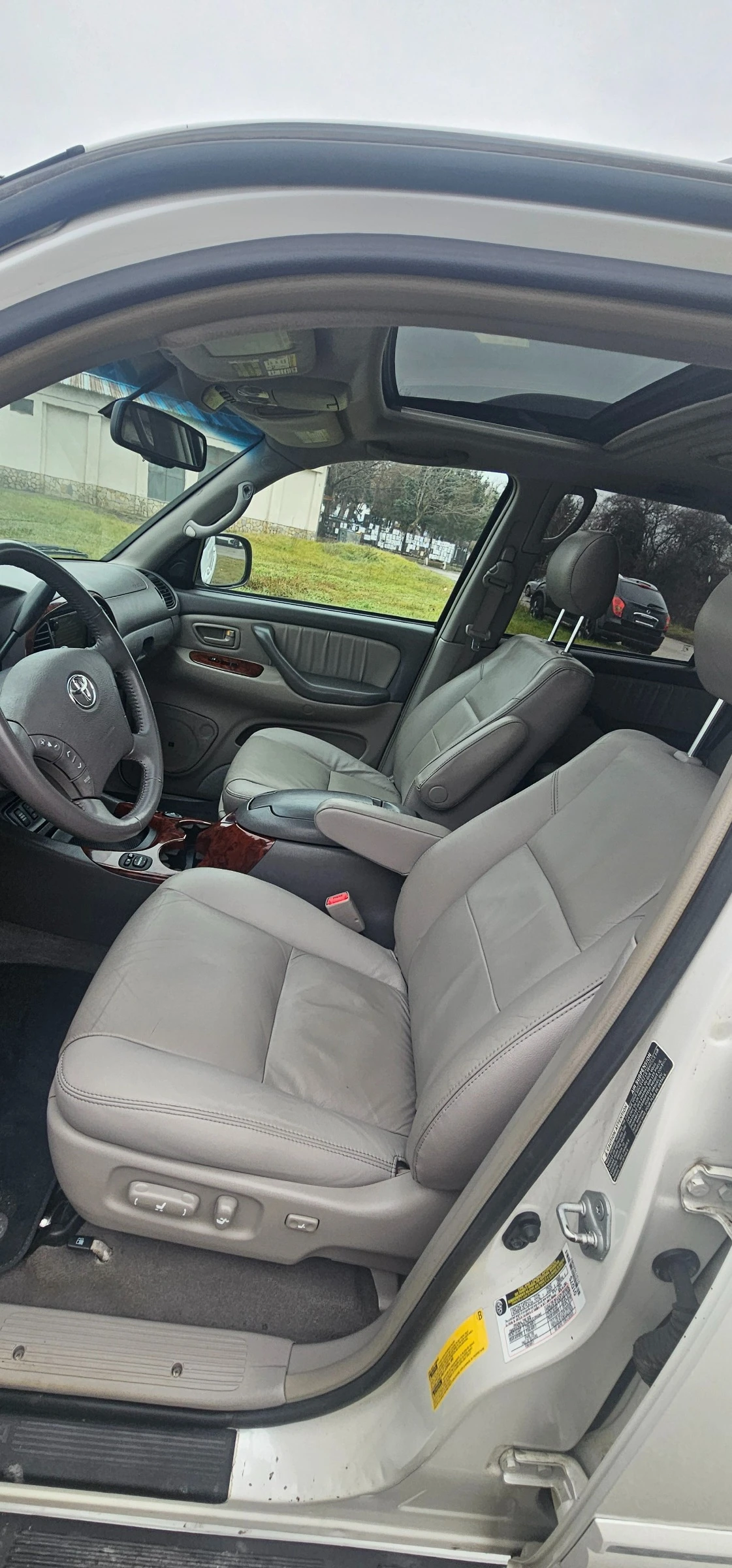 Toyota Sequoia LIMITED | Mobile.bg   15