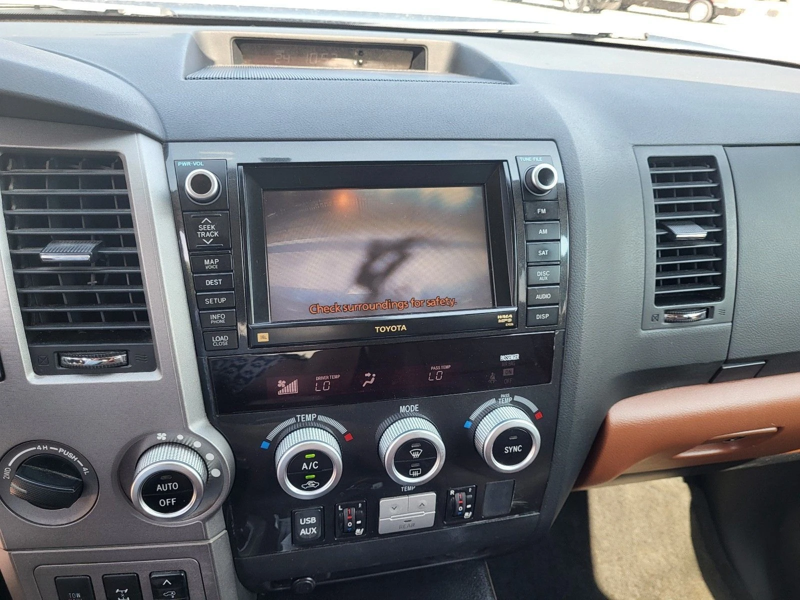 Toyota Sequoia Platinum CARFAX АВТО КРЕДИТ  - изображение 9