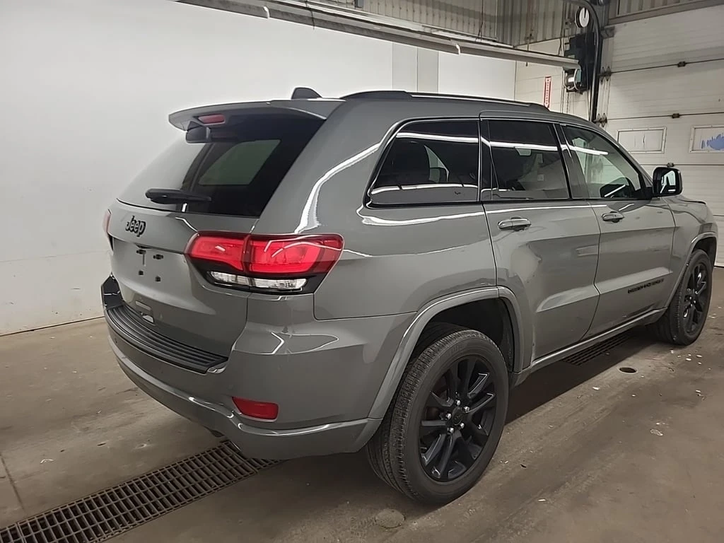 Jeep Grand cherokee * ALTITUDE * CARFAX * ЦЕНА ДО БГ - изображение 2