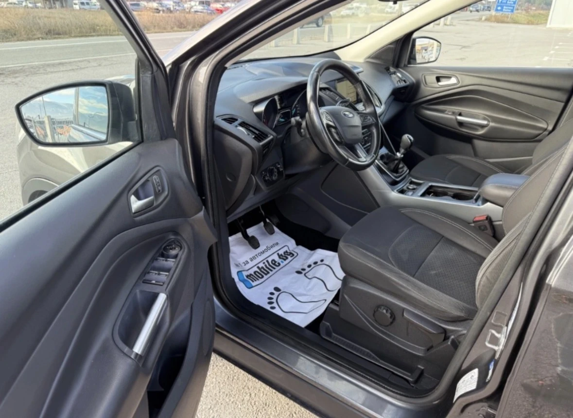 Ford Kuga  - изображение 8