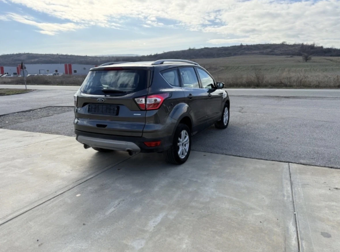 Ford Kuga  - изображение 5