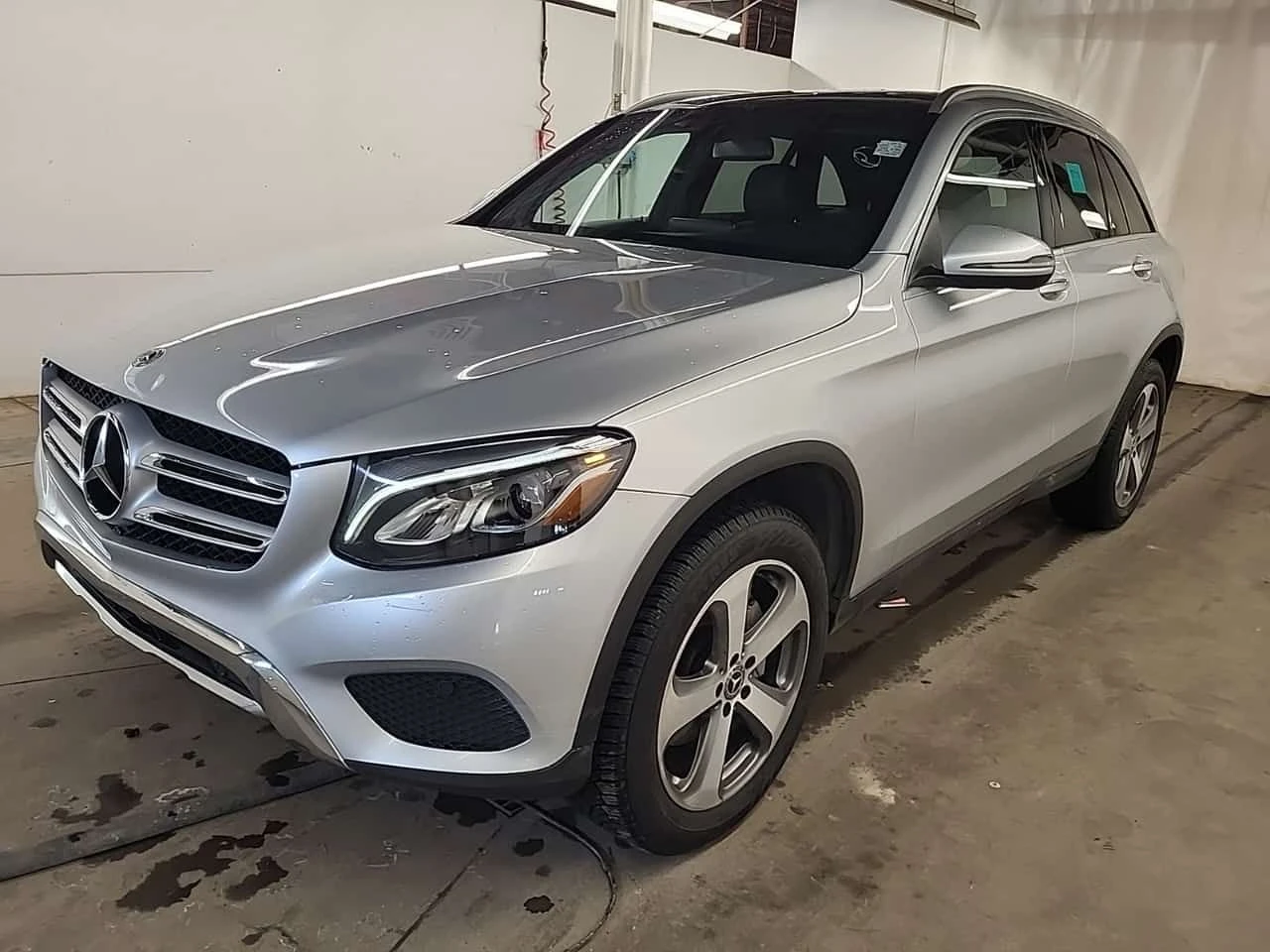 Mercedes-Benz GLC 300 4MATIC | PANO | KEYLESS | AMBIENT | ПОДГРЕВИ | 
