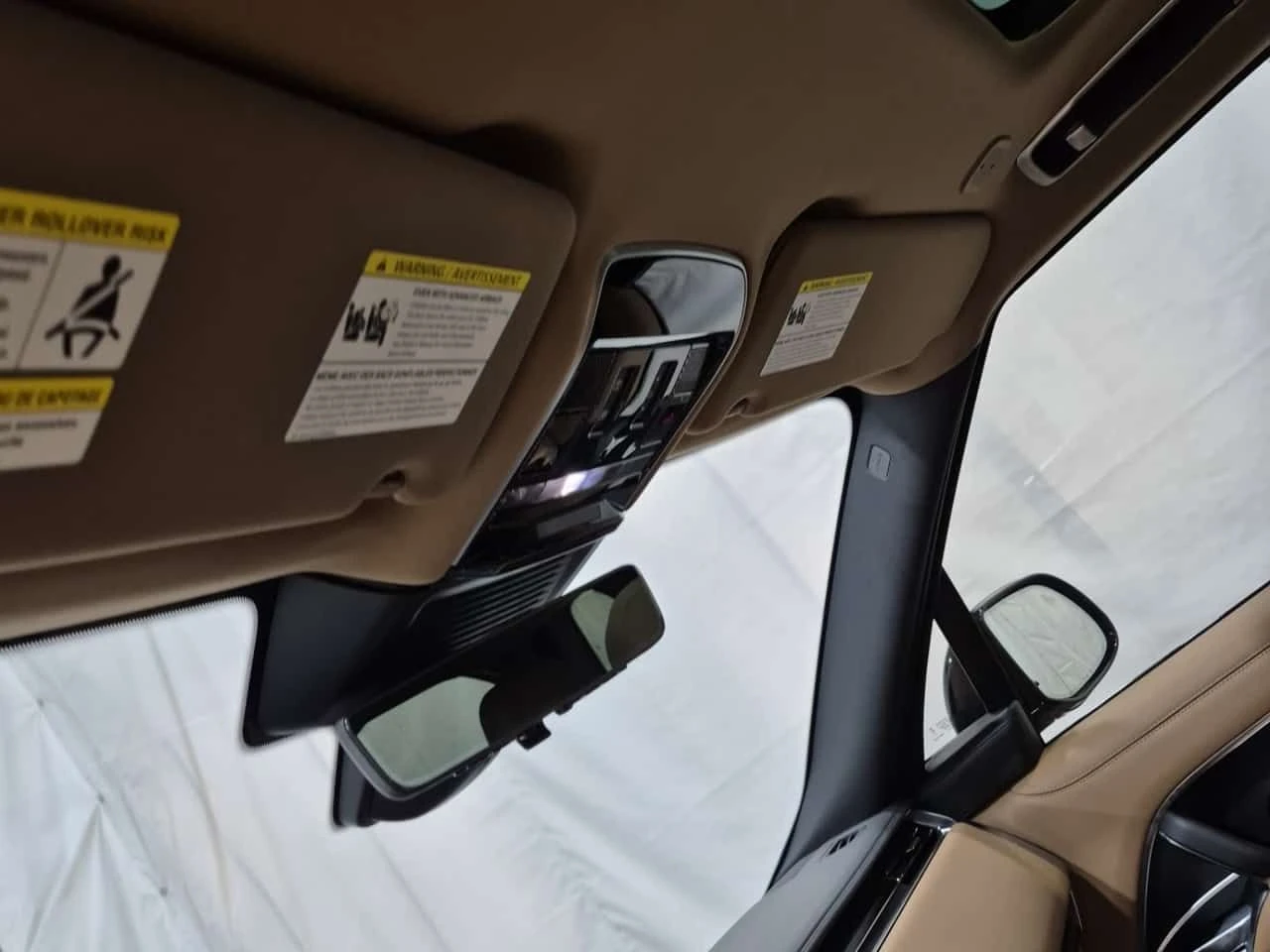 Land Rover Range rover 360| HUD| PANO| ОБДУХВАНЕ| 2 КЛЮЧА| , снимка 14 - Автомобили и джипове - 53988813