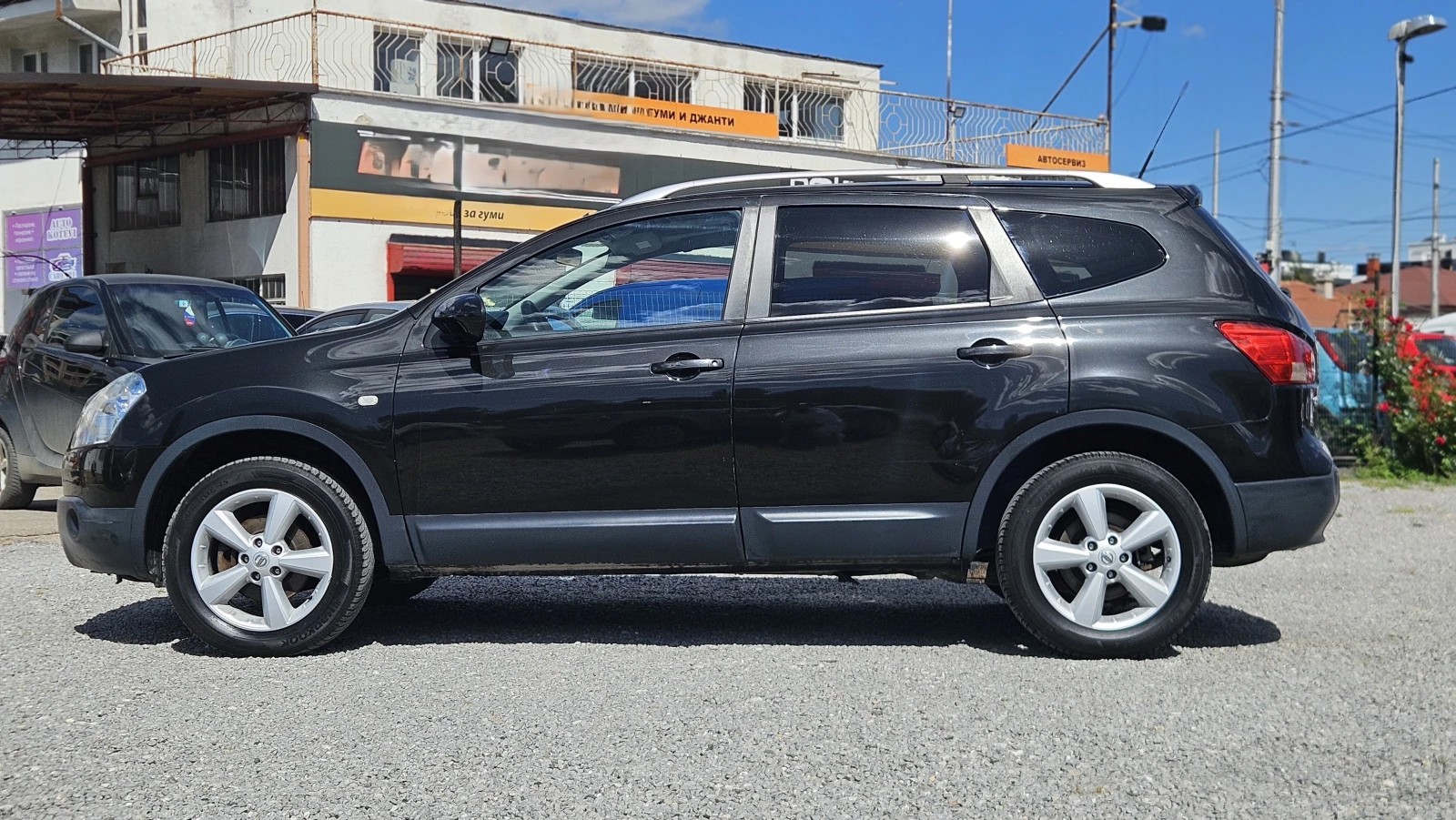 Nissan Qashqai 1.5 7 места, снимка 4 - Автомобили и джипове - 54711907