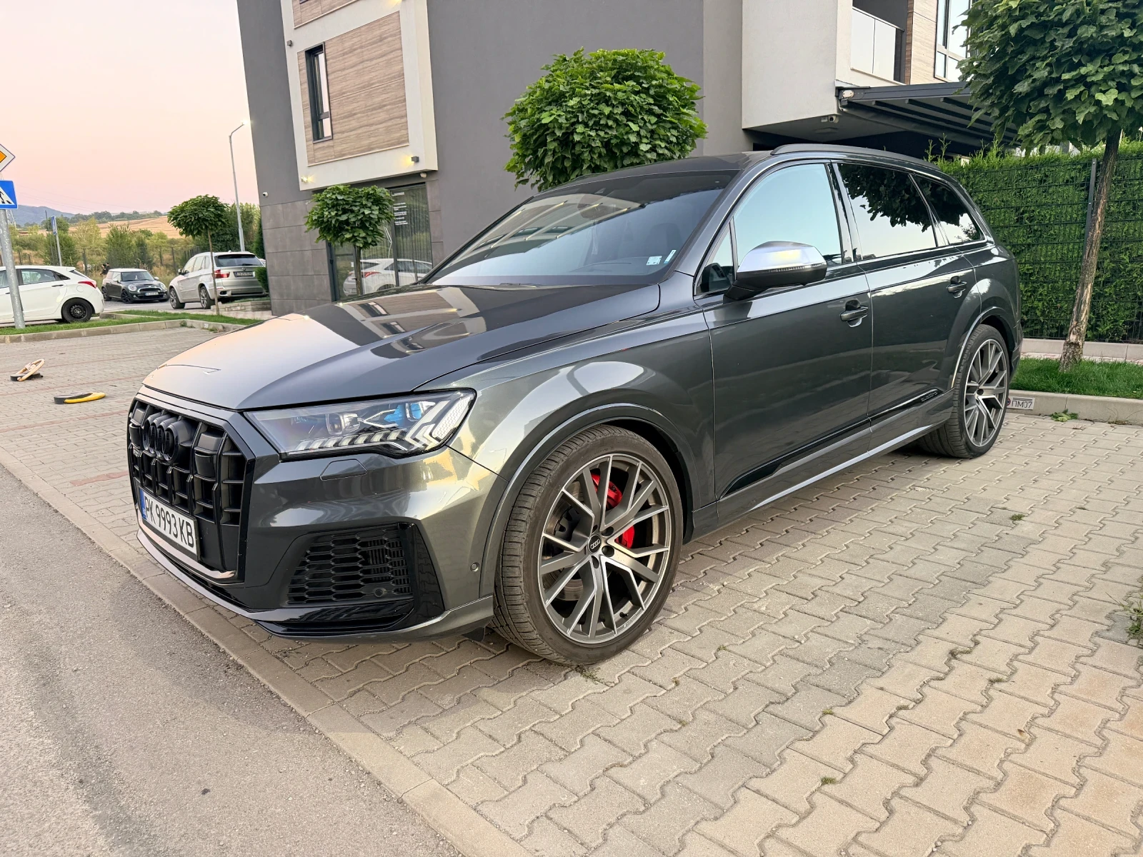 Audi SQ7, снимка 2 - Автомобили и джипове - 56213554
