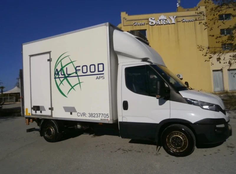 Iveco Daily 35S17 NOV VNOS 3.0L HLADILEH+ BORD, снимка 1 - Бусове и автобуси - 47643627