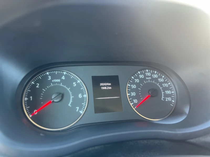 Renault Master 2021г. / 202 000км / Климатик, снимка 17 - Бусове и автобуси - 51831243