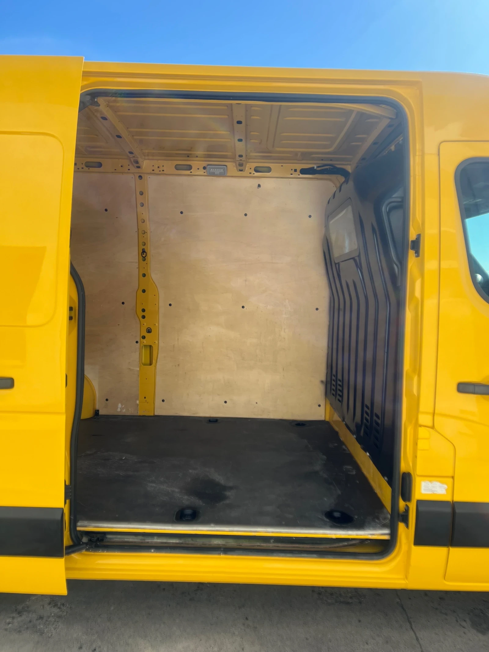 Renault Master 2021. / 202 000 /  | Mobile.bg   11