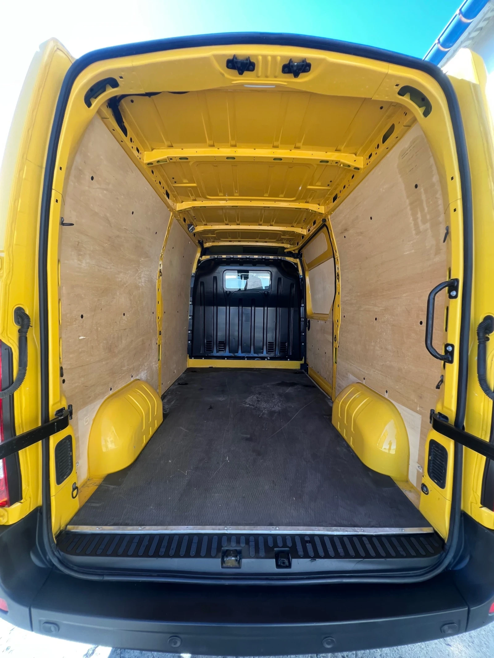 Renault Master 2021г. / 202 000км / Климатик - изображение 10