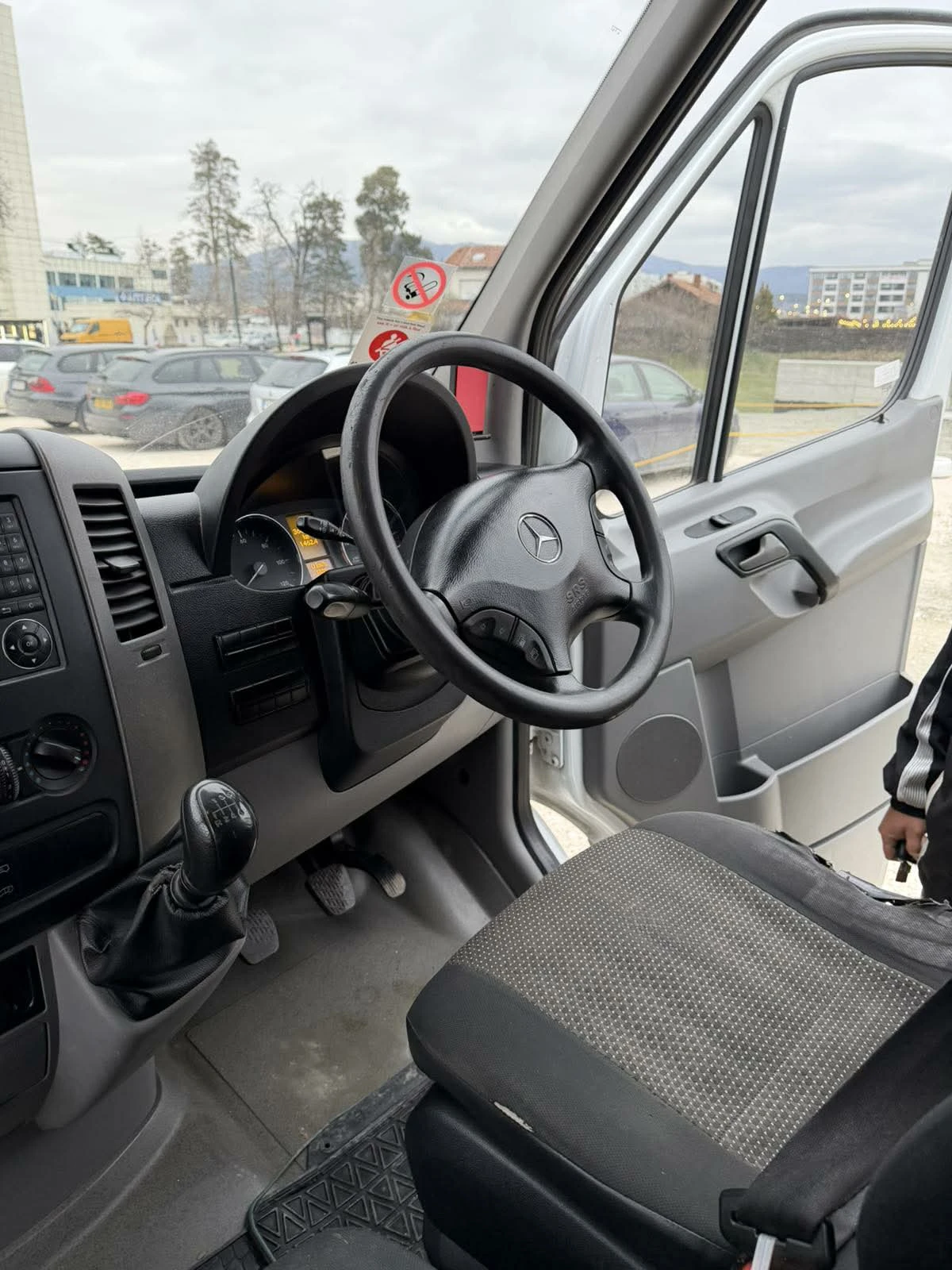 Mercedes-Benz 313, снимка 7 - Бусове и автобуси - 54195887