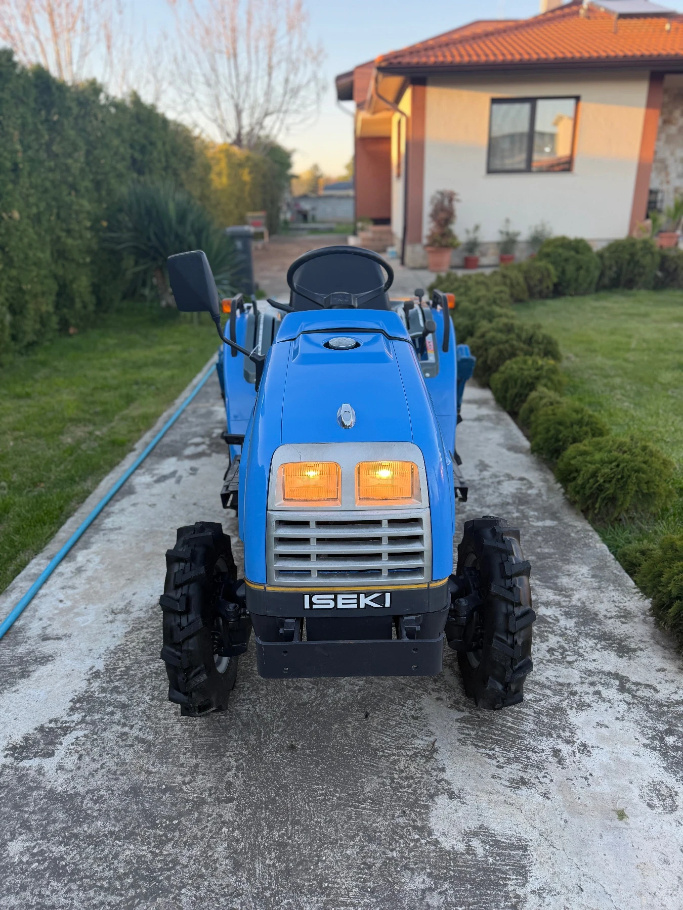 Трактор ISEKI * SIAL-15* ОБСЛУЖЕН* ГОТОВ ЗА РАБОТА* , снимка 3 - Селскостопанска техника - 54140790